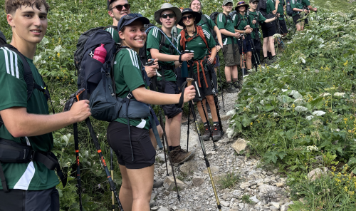 Alpenüberquerung Gruppenfoto unterwegs