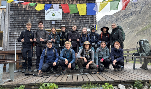 Alpenüberquerung Gruppenfoto Berg